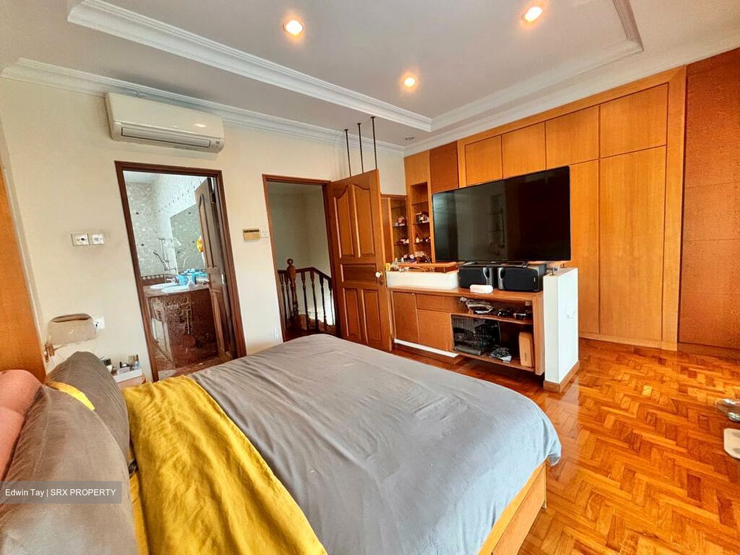 Sunbird Road (D16), Semi-Detached #507998411